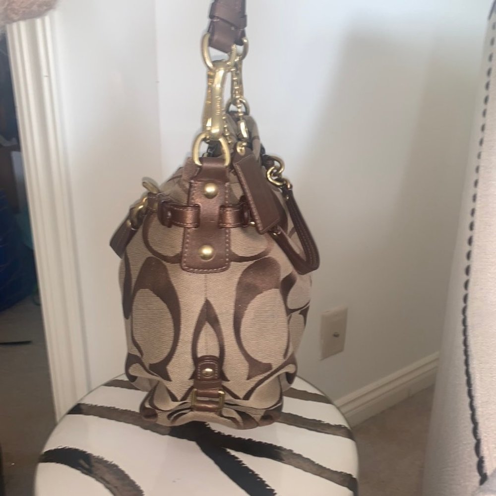Authentic Coach Purse - Picture 2 of 8